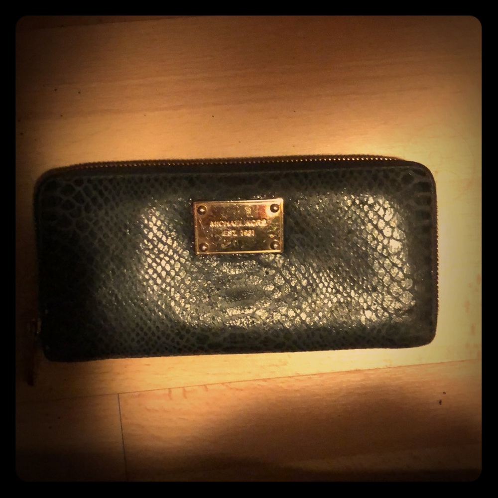 Michael Kors wallet